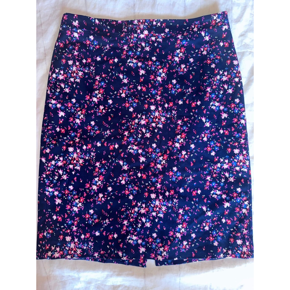 NWOT Women’s Size 6 J Crew Navy Blue Floral Print Sateen Pencil Lined Skirt